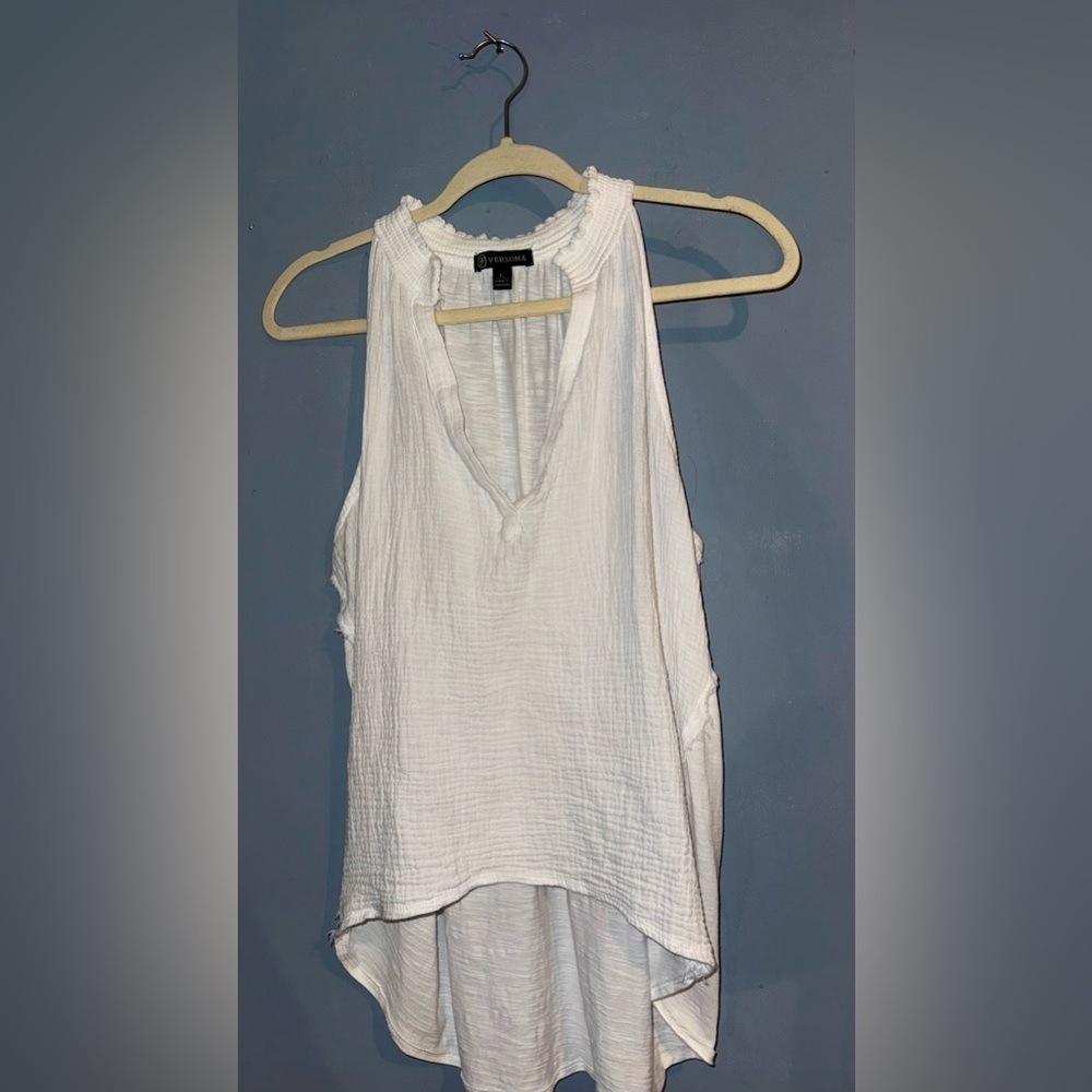 Versona White Sleeveless Textured Blouse Size Large Flowy Top